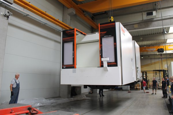 OUR NEW MACHINING CENTER ARRIVED (UPDATED WITH VIDEO)