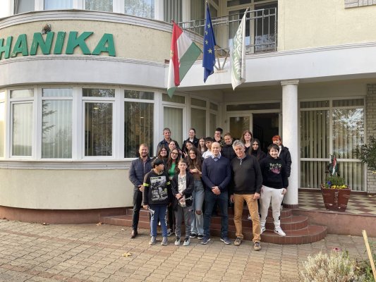 Ismét  jártak nálunk iskolások a  „Tanítsunk Magyarországért!” program keretében!